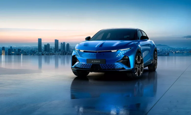 alpine-a390:-فاستباك-كهربائية-رياضية-تجمع-بين-الأداء-العملي-والجاذبية-الفرنسية