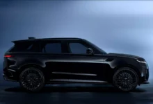 رانج-روفر-سبورت-sv-black-الجديدة…-وحش-متخفي-يصطاد-اللامبورغيني-بصمت