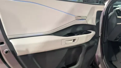 toyota-تكشف-عن-highlander-كهربائية-بمقابض-أبواب-جديدة