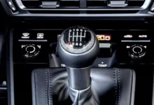 بورشه-تسجّل-براءة-اختراع-لناقل-حركة-يجمع-بين-اليدوي-والأوتوماتيكي